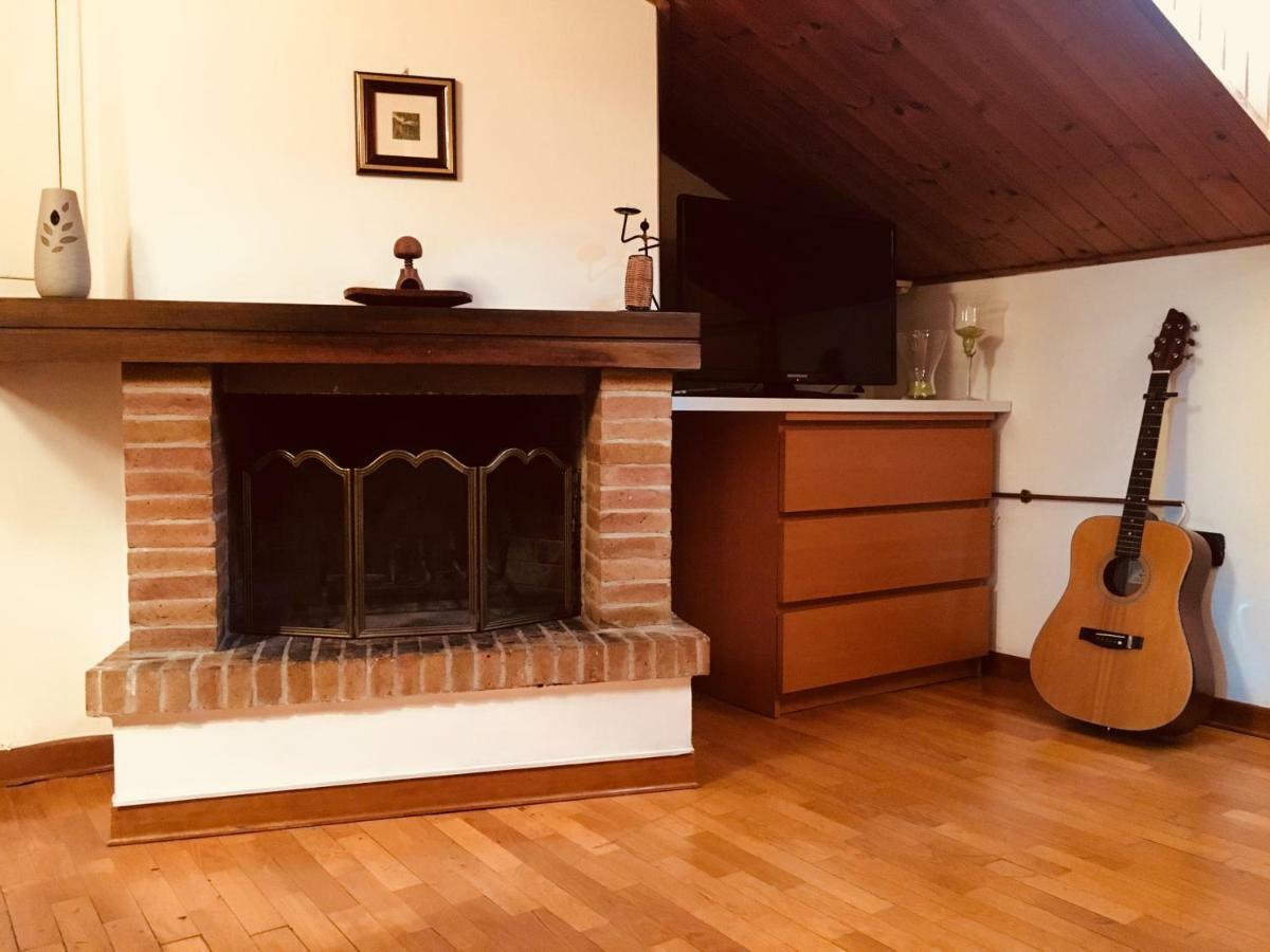 Happy House Apartment Gubbio Bagian luar foto