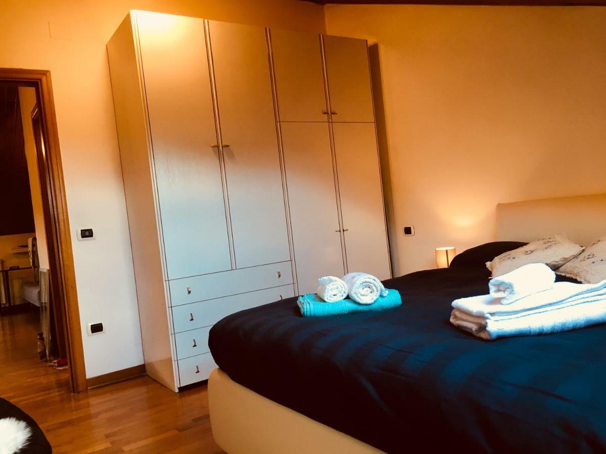 Happy House Apartment Gubbio Bagian luar foto